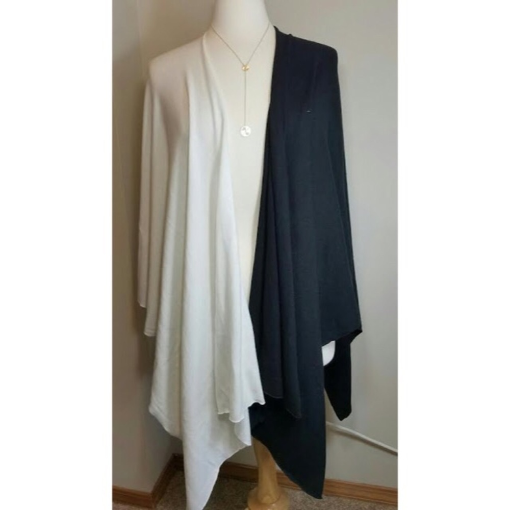 Donni Charm x Zoe Report Wonder Cape